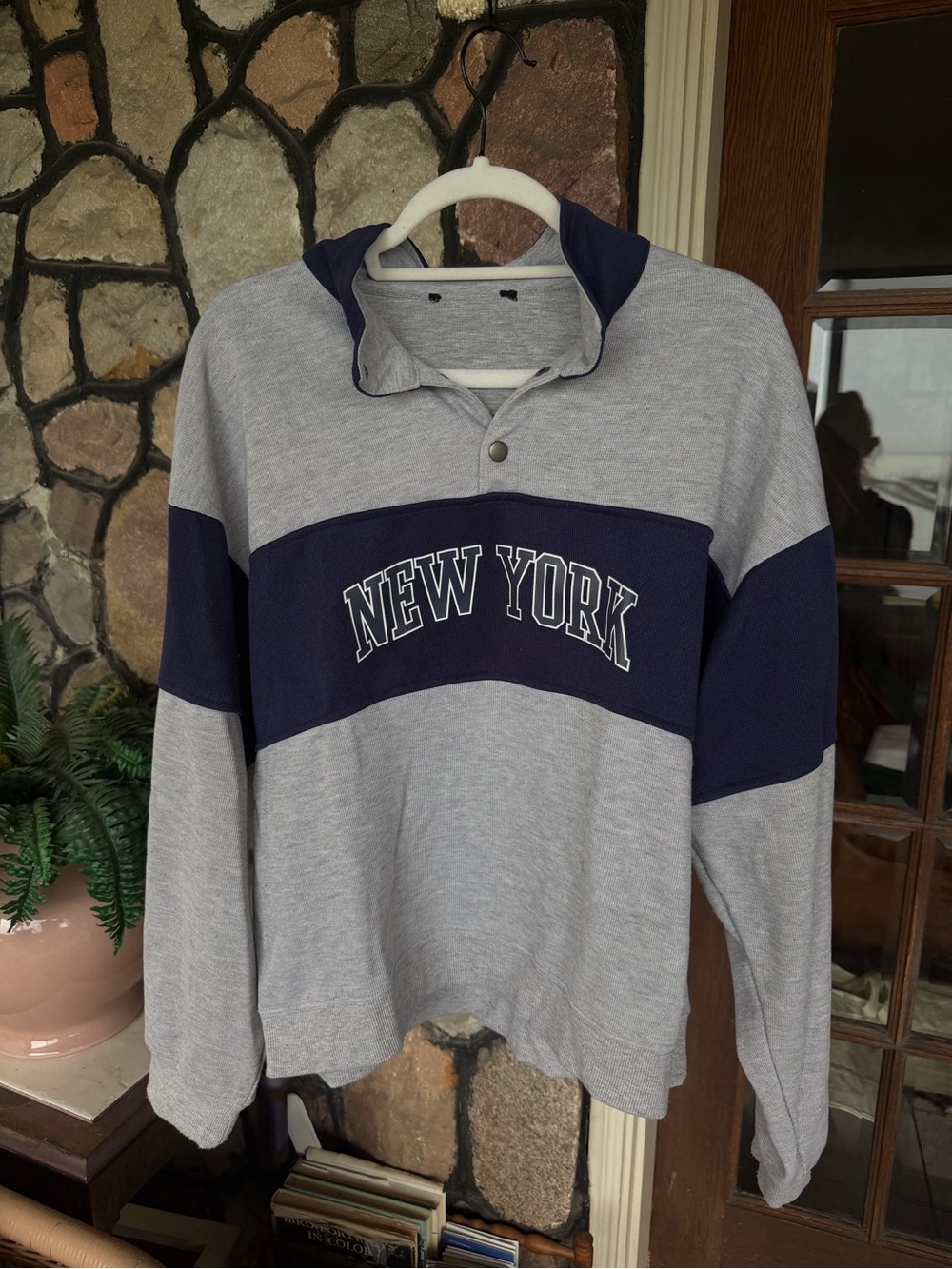 New York Colorblock Pullover Shirt - Gray & Navy